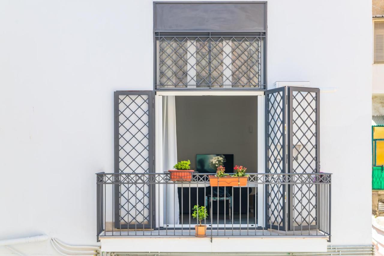 Naiva Apartment Napoli Exterior foto